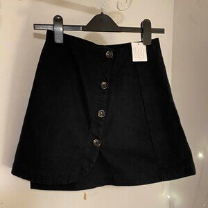 BLACK FALL SKIRT 🍂☕️ (Never worn with tags!)